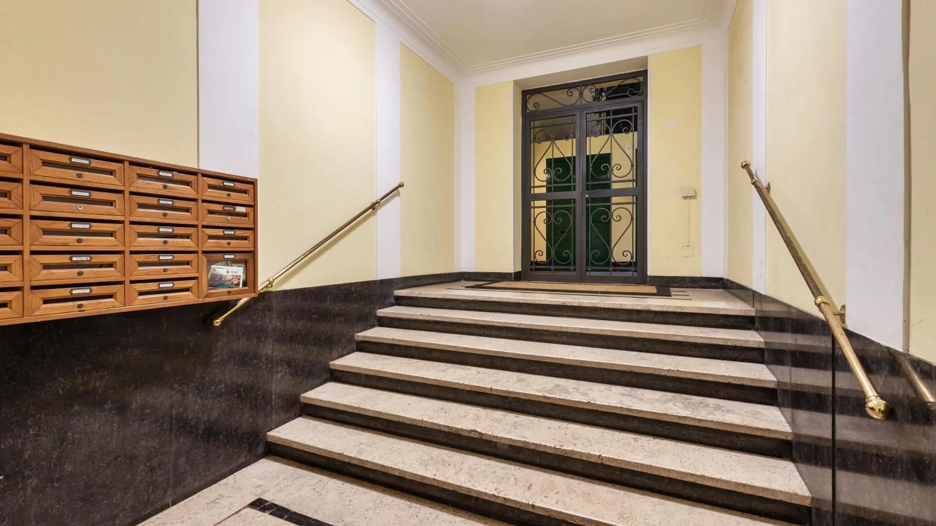 Family Apartment Vatican Roma 0*,  Italia